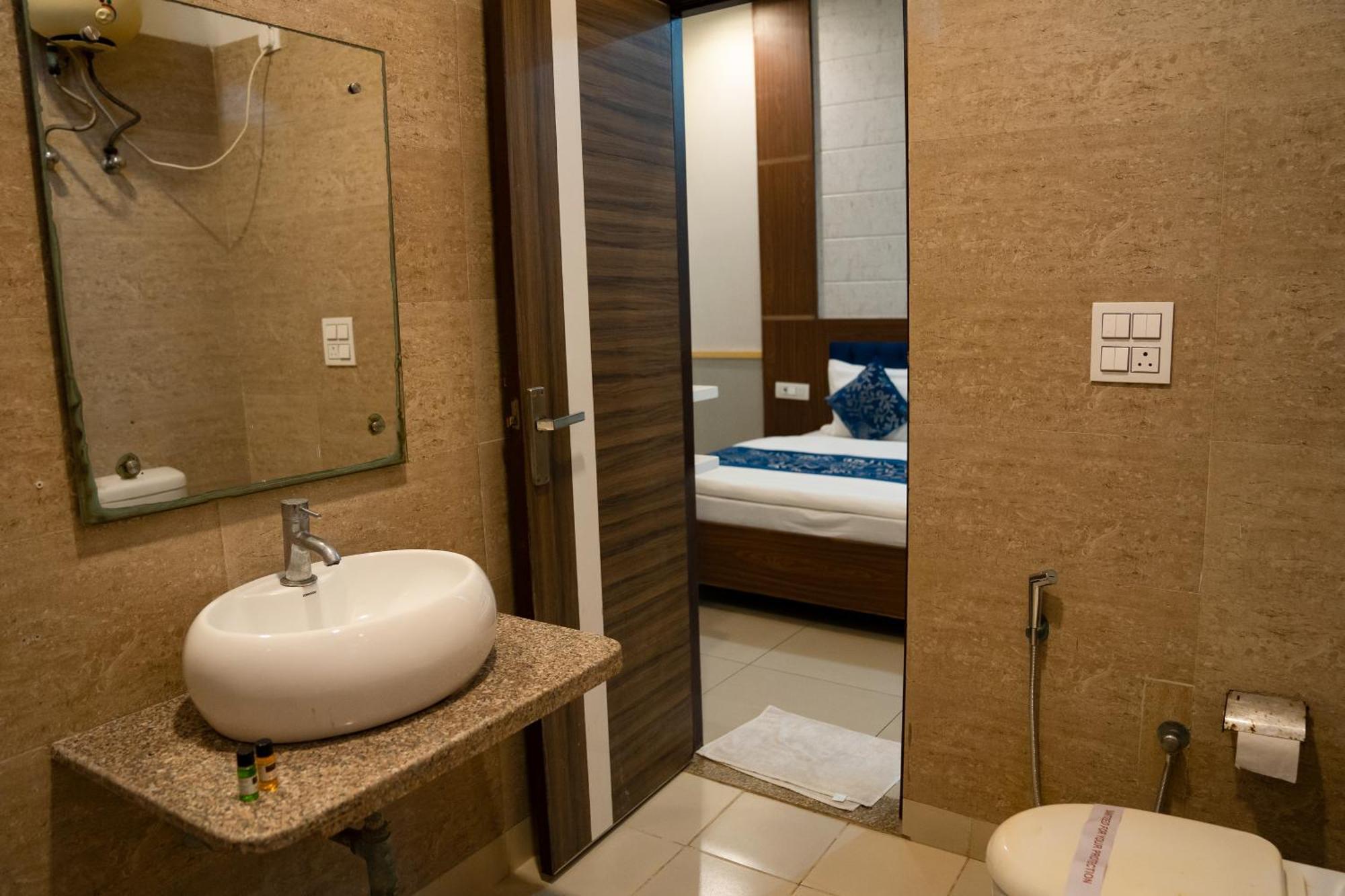Hotel Vrinda Anandam Vrindavan