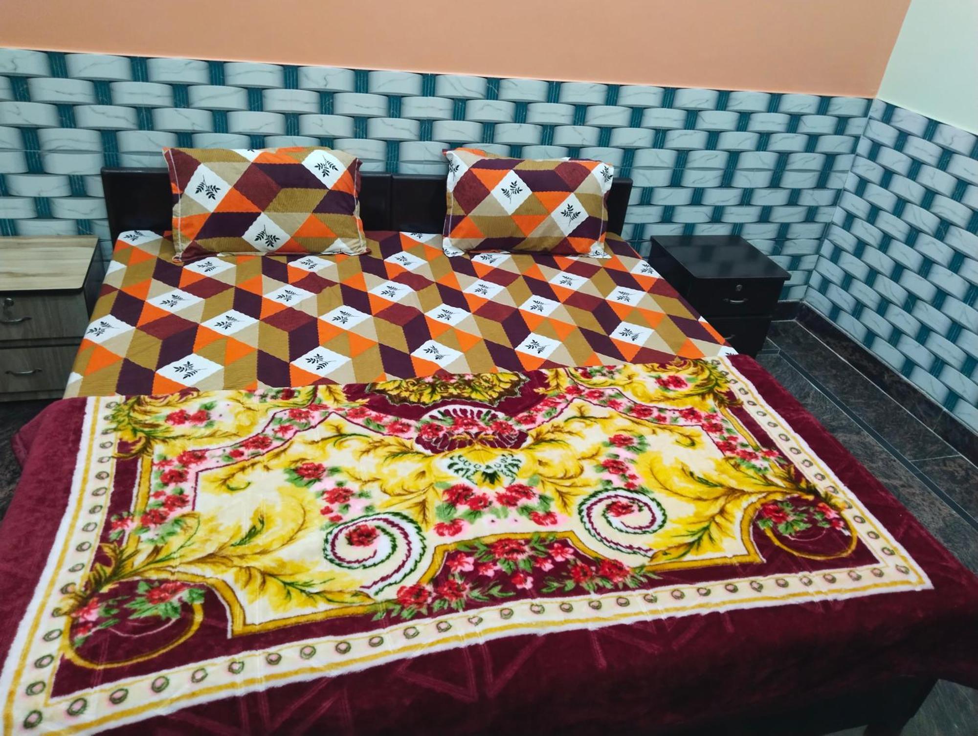 Homestay Gaurav Bhawan Vrindavan