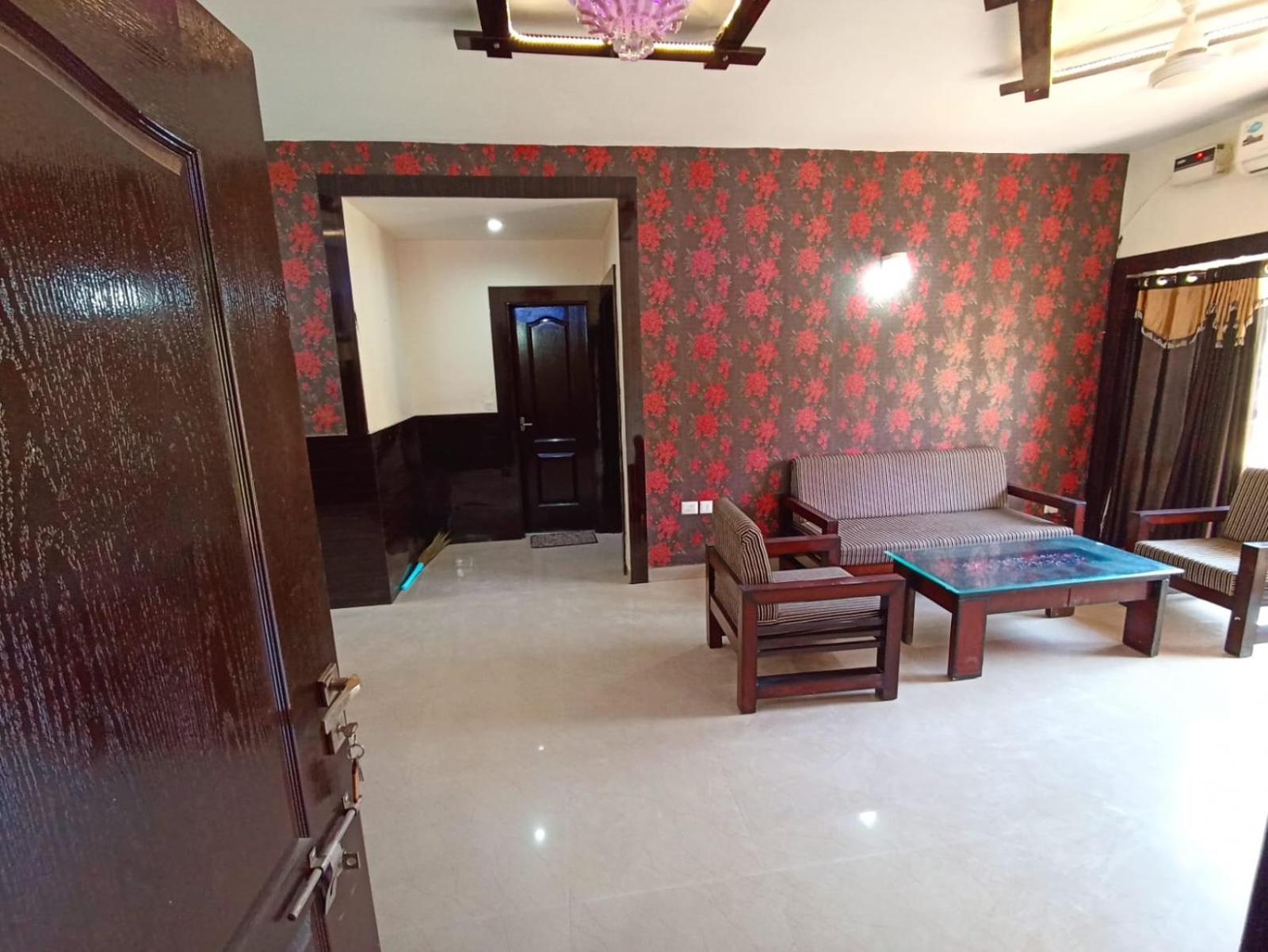Apartment Vanshiwat Niwas *