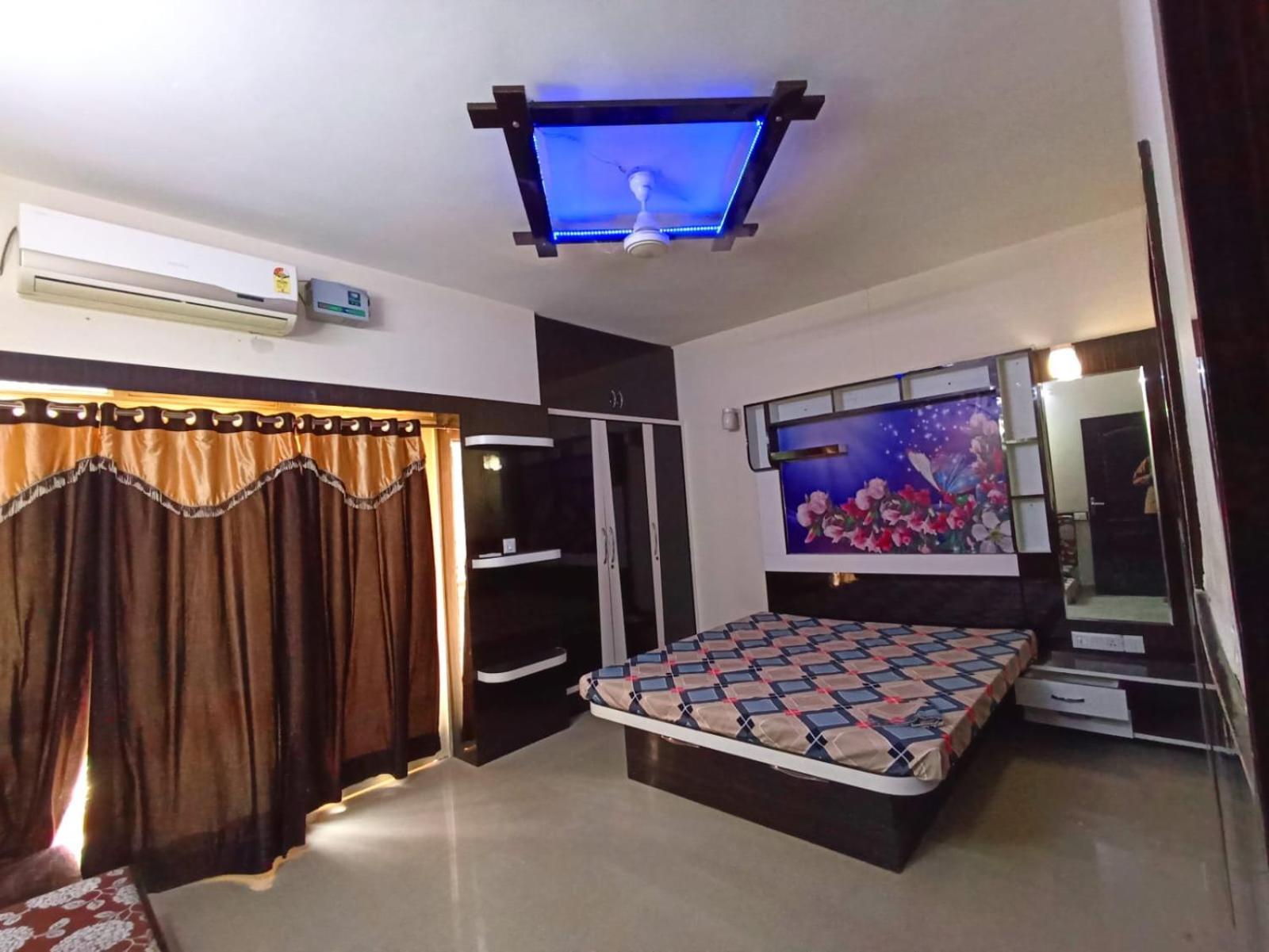 Vanshiwat Niwas Apartment