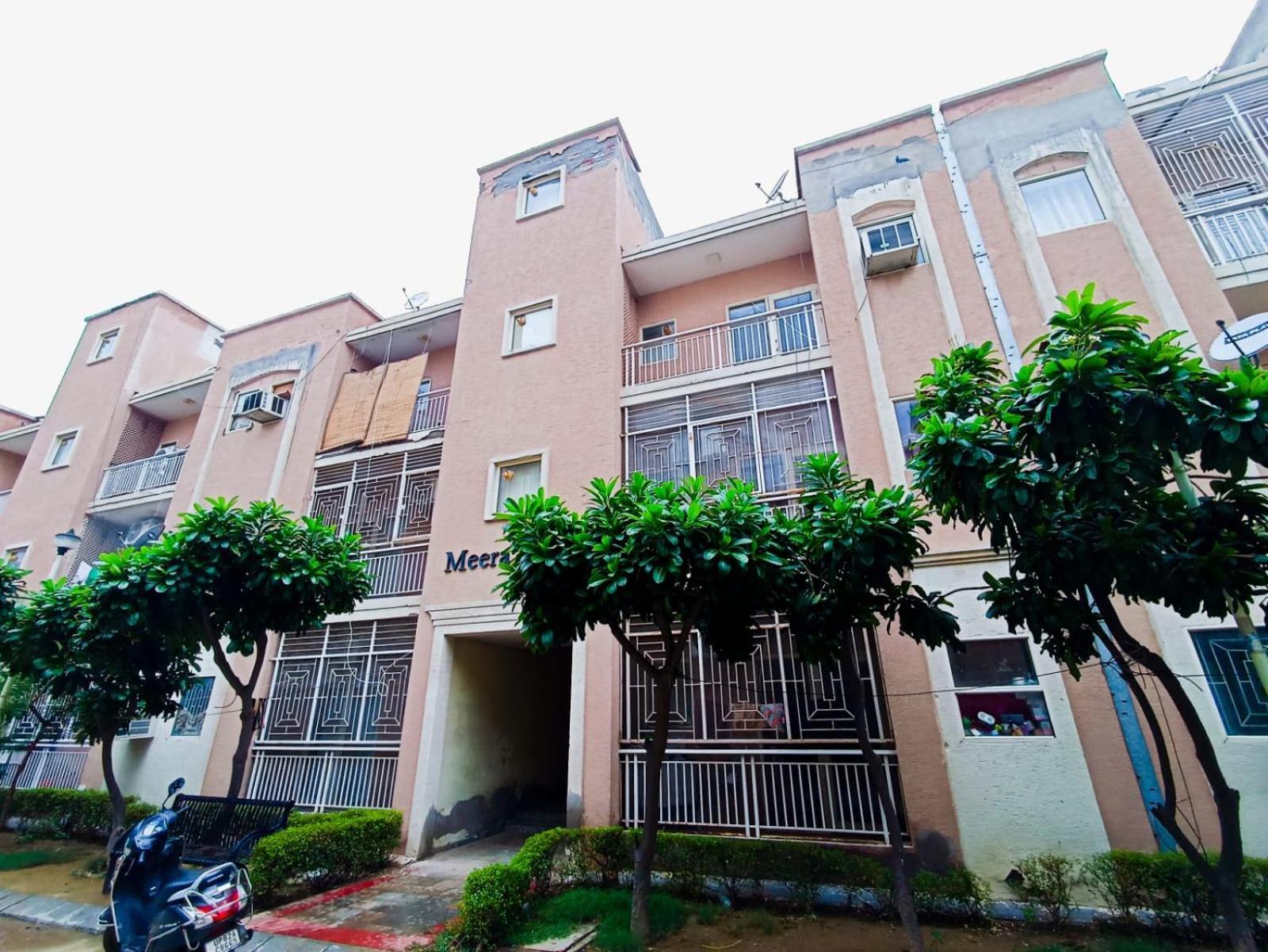 Vanshiwat Niwas Apartment *