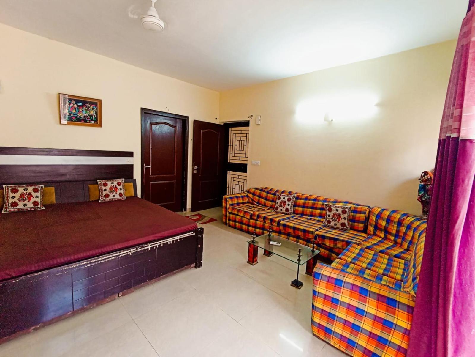 Apartment Vanshiwat Niwas *