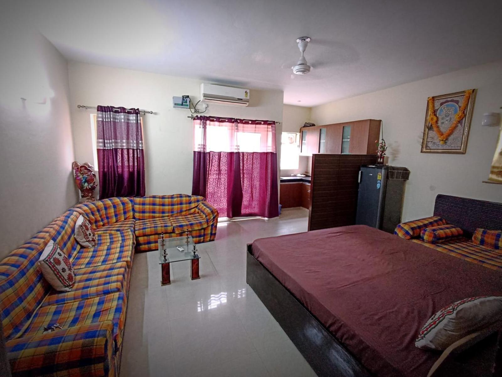 Vanshiwat Niwas Apartment