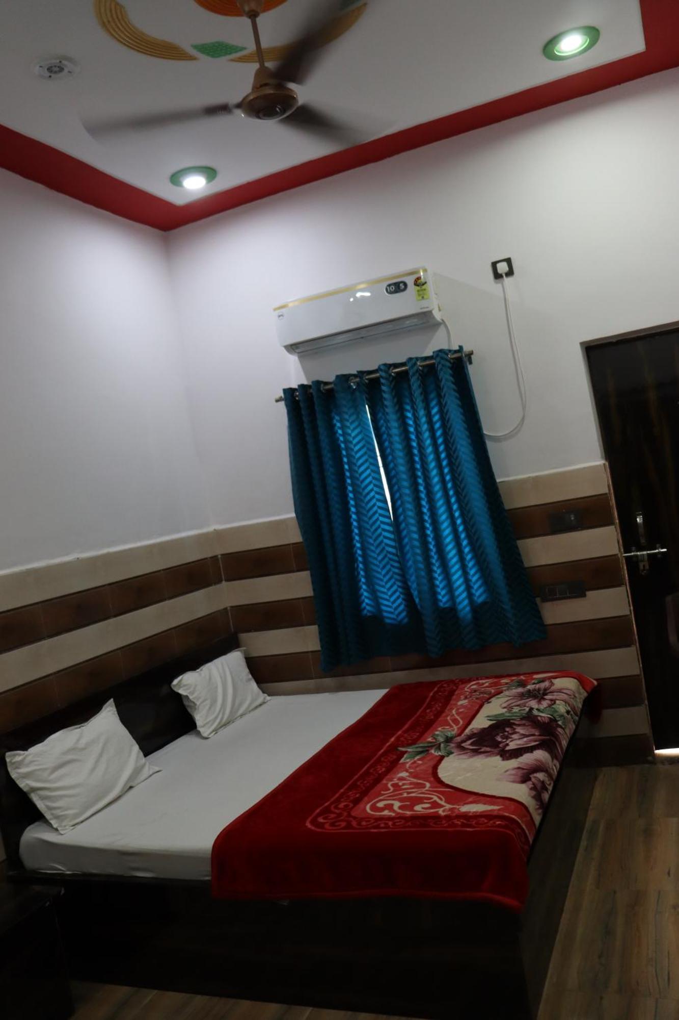 Guest house K D Dham Near Prem Mandir Iskcon Temple *
