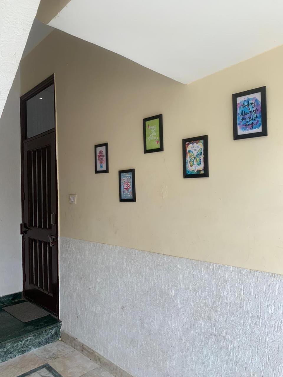 Shri Achyutam - Offering Value In Homestay Vrindavan