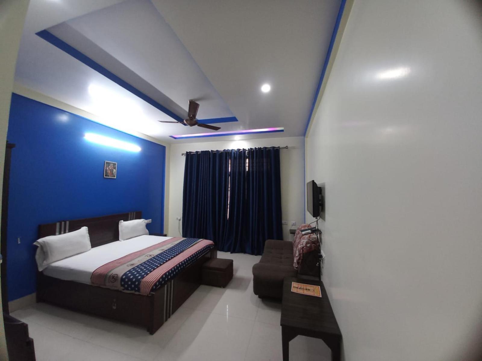 Vrinda Hotel
