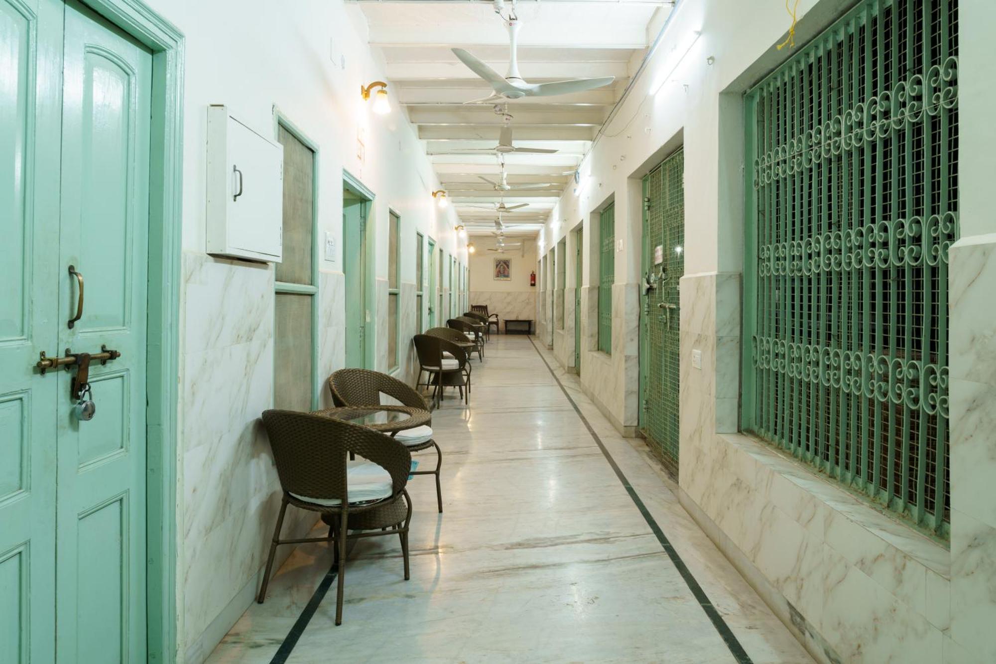 Shree Krishna Bhakti Ashram Guest house Vrindavan