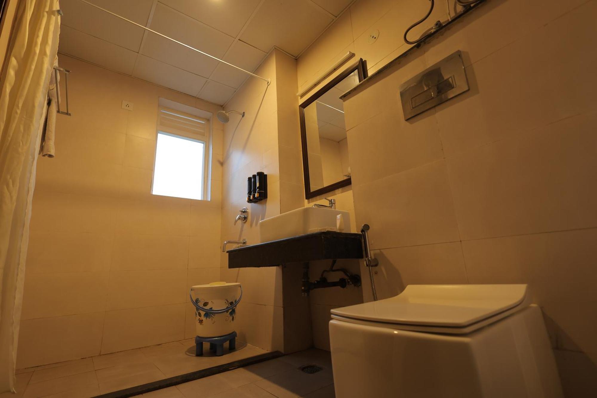 Apartment Hide Away Vrindavan