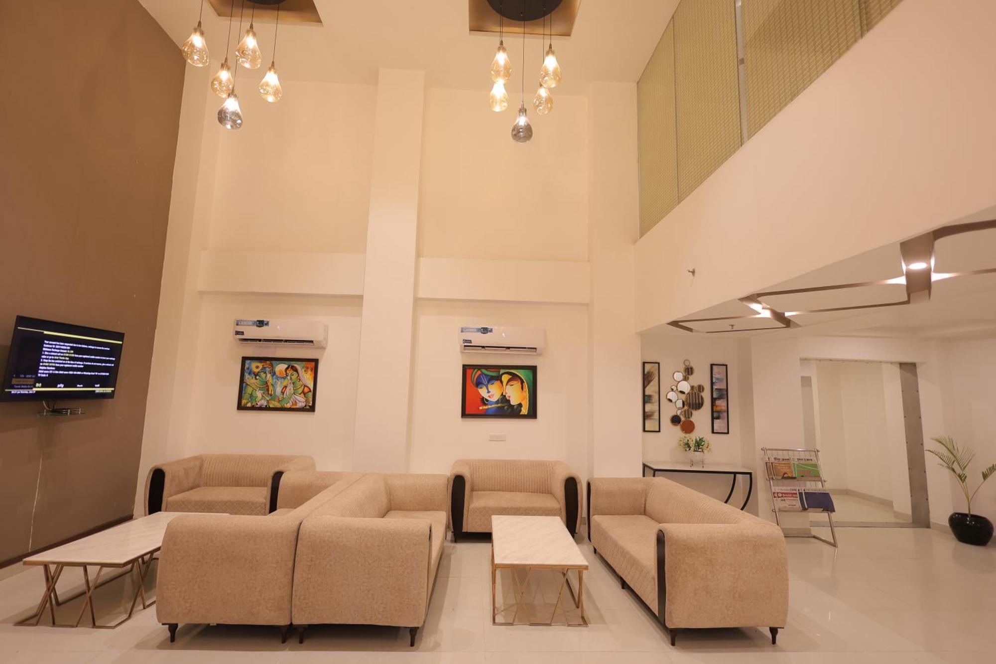Hide Away Apartment Vrindavan