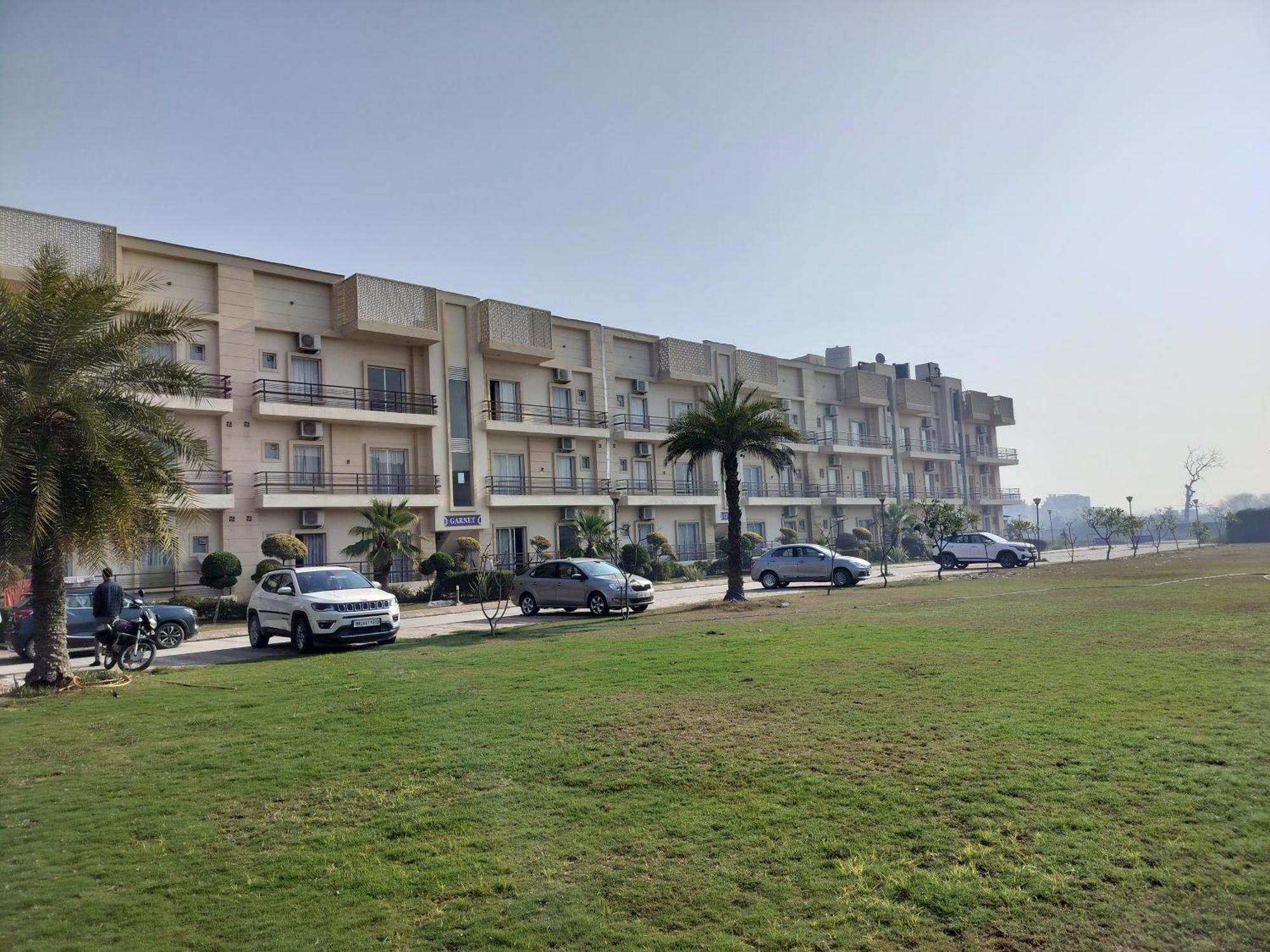 Omex Hotel 3*