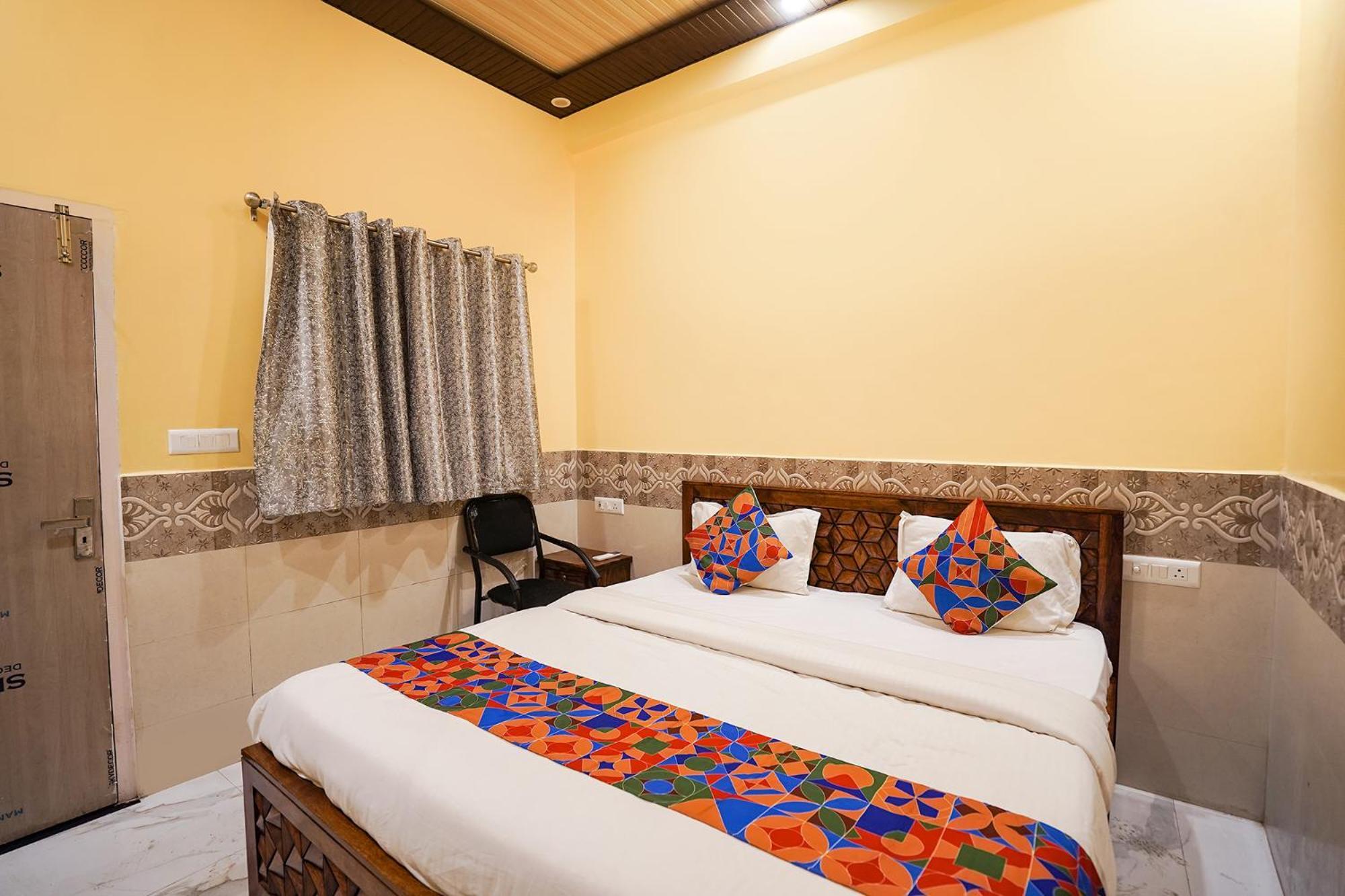 Fabhotel Ss Dham Hotel