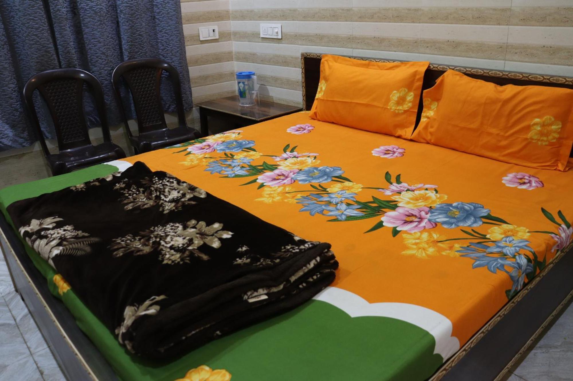 Tirupati Bhawan Guest house Vrindavan