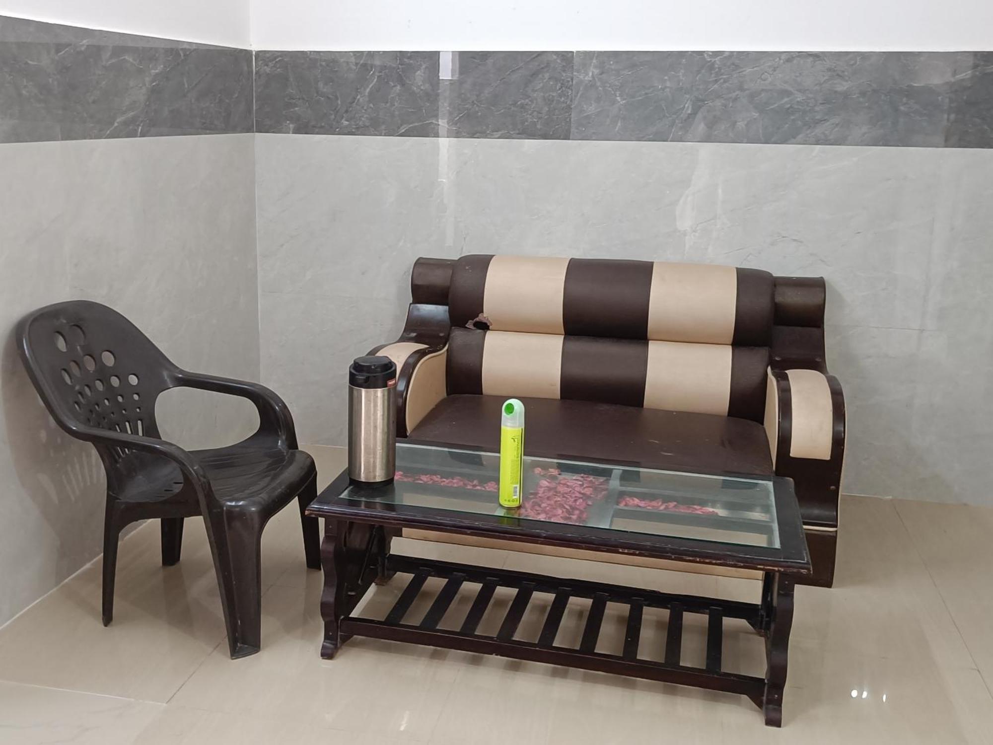 Radha Rachna Apartment