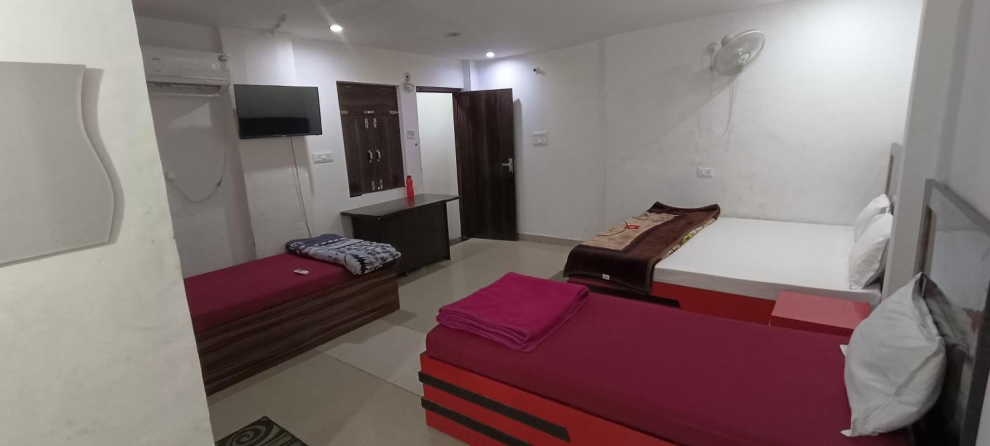 Guest house Mohit 4*