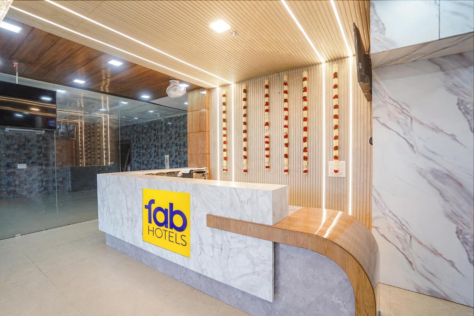 Fabhotel Shree Priya Pritam Dham Vrindavan