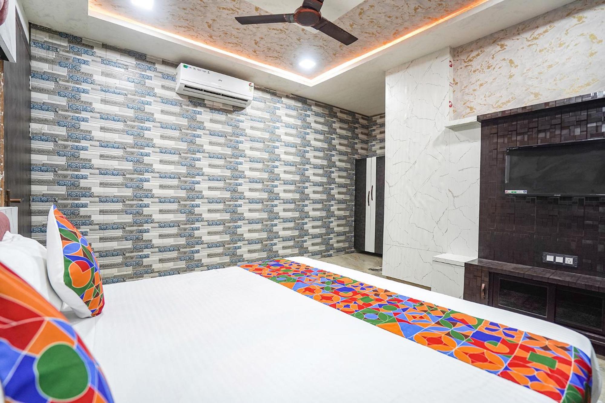 Fabhotel Shree Priya Pritam Dham Hotel Vrindavan