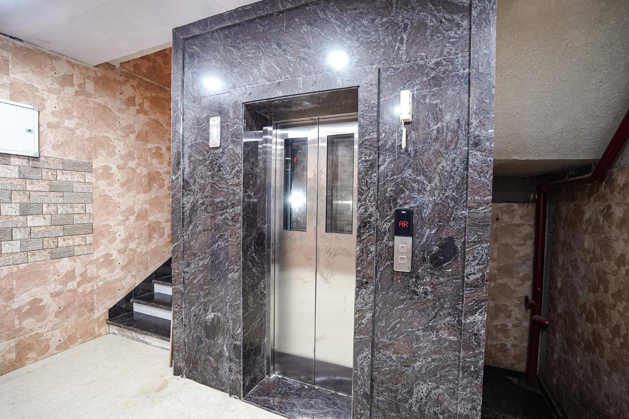 Fabhotel Shree Priya Pritam Dham Hotel Vrindavan