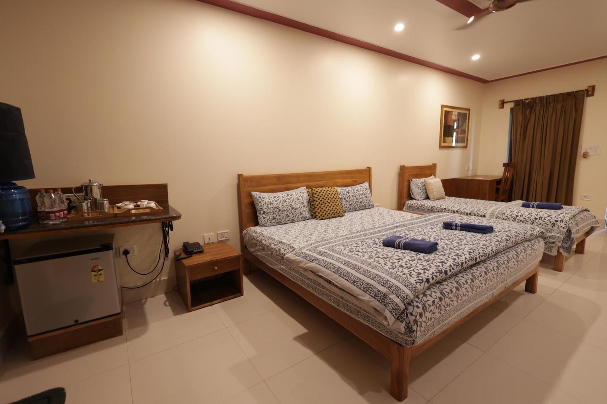 Hotel Mvt & Restaurant Vrindavan