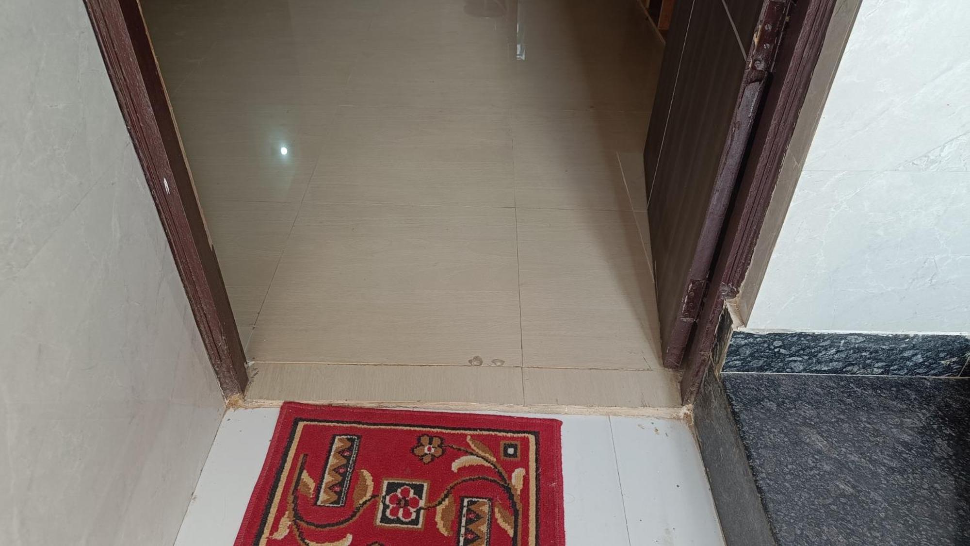 Apartment Radha Rachna