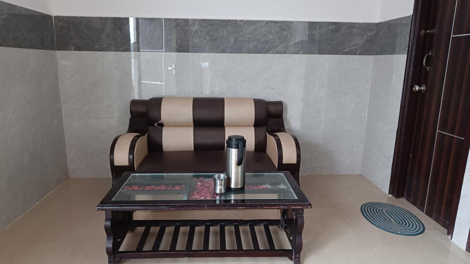 Apartment Radha Rachna