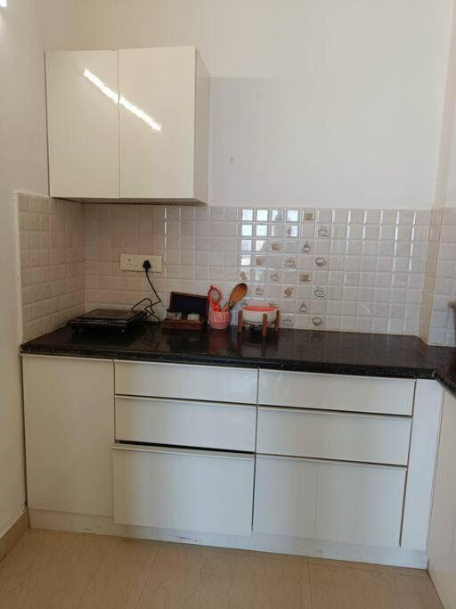 Salokya - A Peaceful 1bhk In Apartment Vrindavan