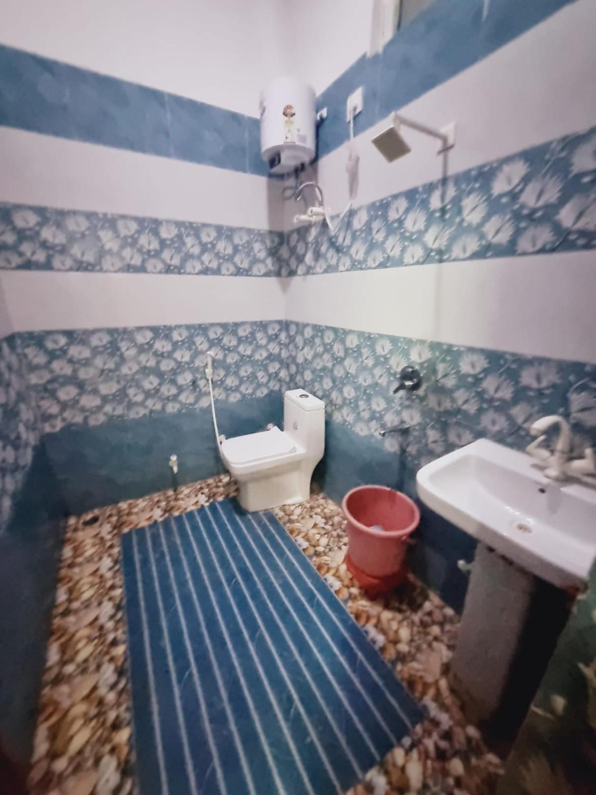Krishna Dham Premium - Near Prem Mandir Hotel Vrindavan