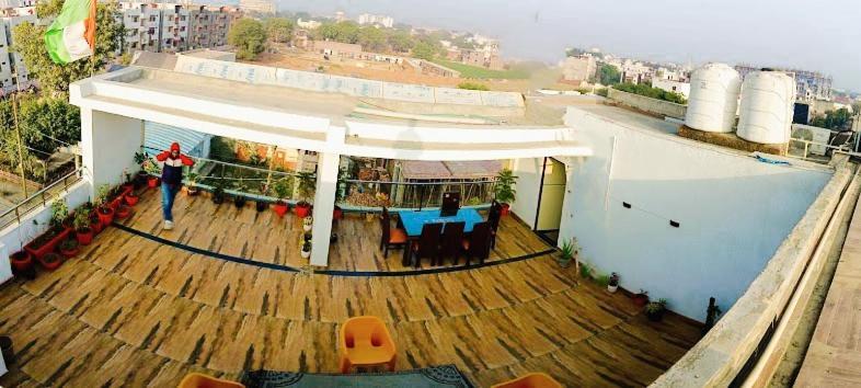 Hare Krishna Ambiance Vbn Hotel 3*