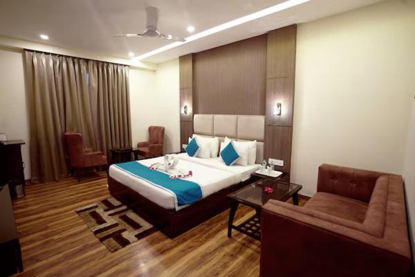 Hotel Idhayan Palace
