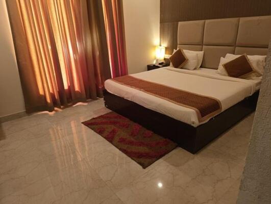 Hotel Idhayan Palace Vrindavan