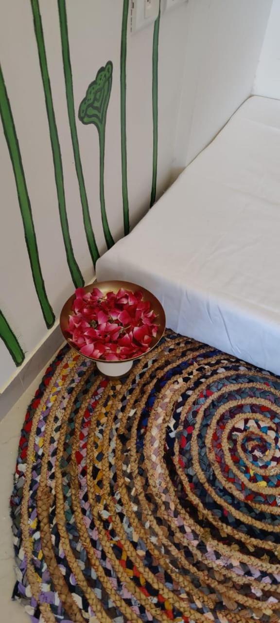 Apartment Vasudev Kutumb Atithi Devo Bava