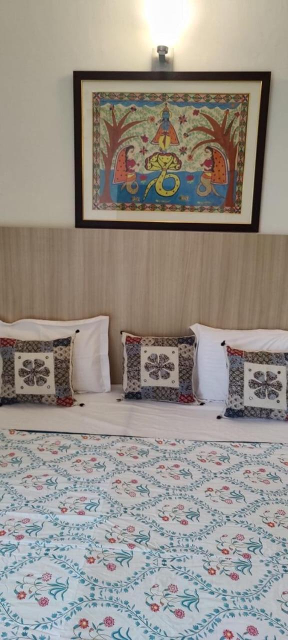 Vasudev Kutumb Atithi Devo Bava Apartment Vrindavan