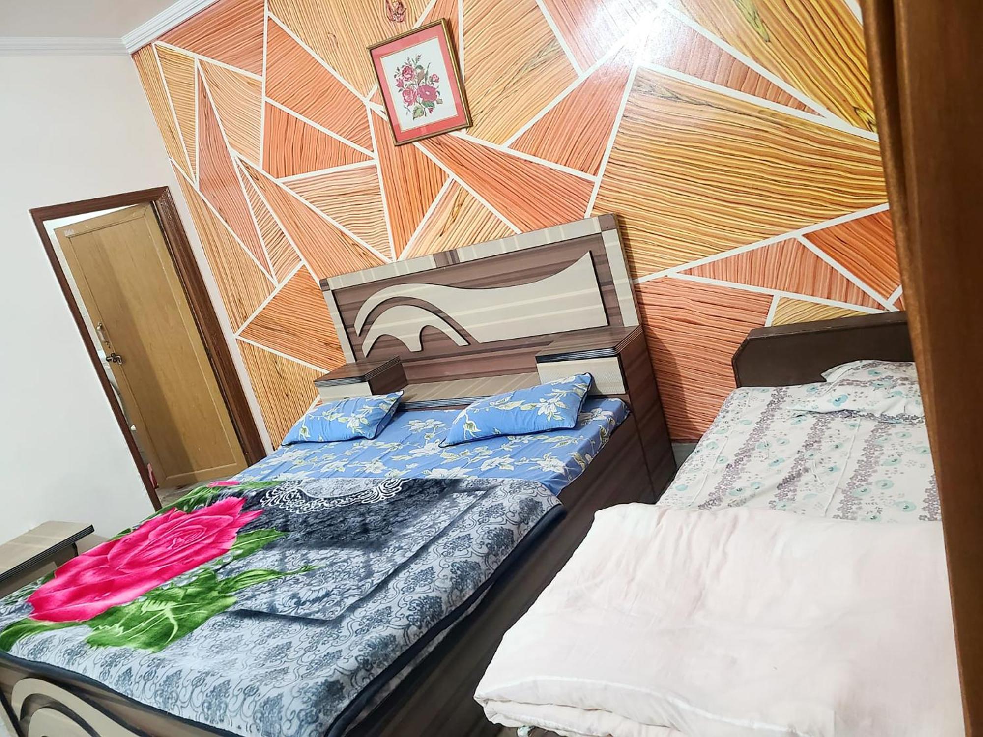 Bed & Breakfast Krishnashrya - Near Prem Mandir *