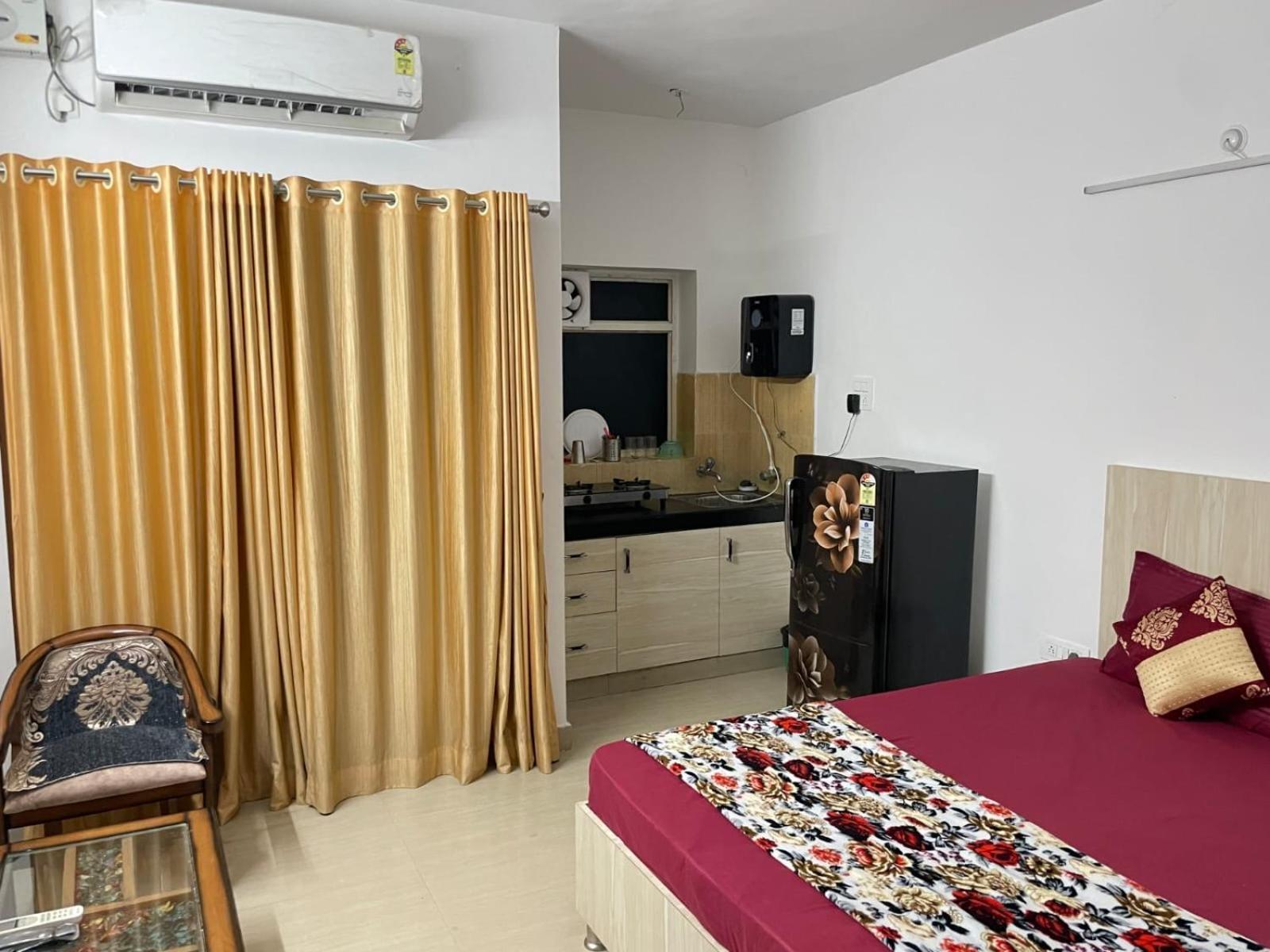 Visitorstayinn Vrindavan