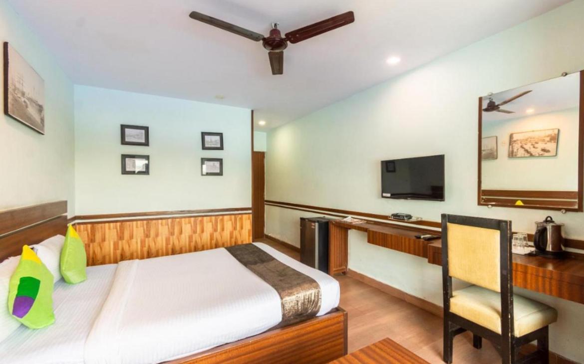 Guest house Gujarati Bhawan - Luxe - Near Prem Mandir *