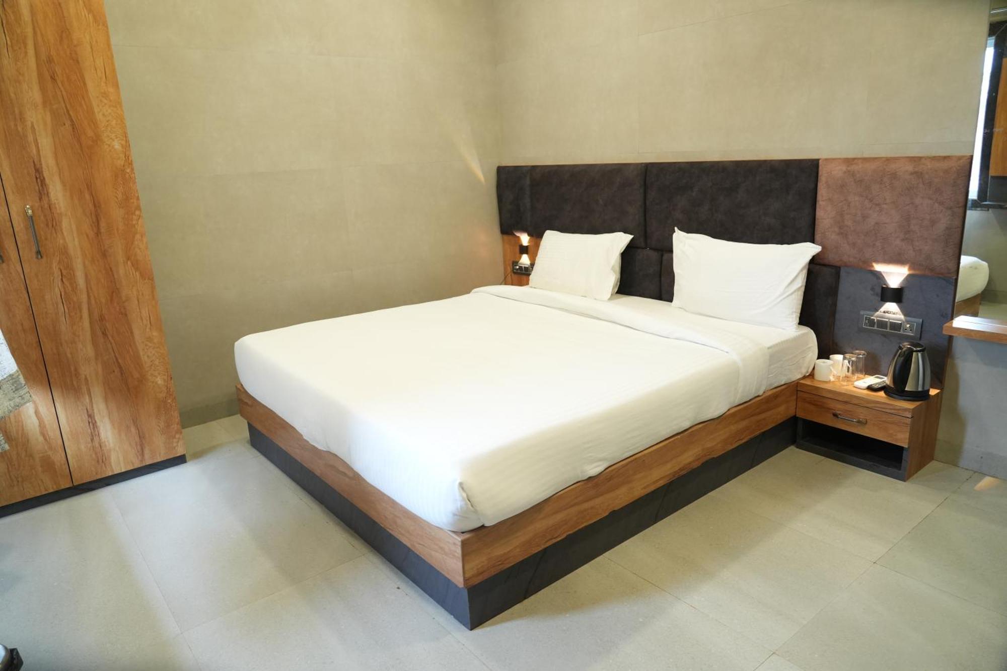 Hotel Maa Vindhyachal Dham 3*