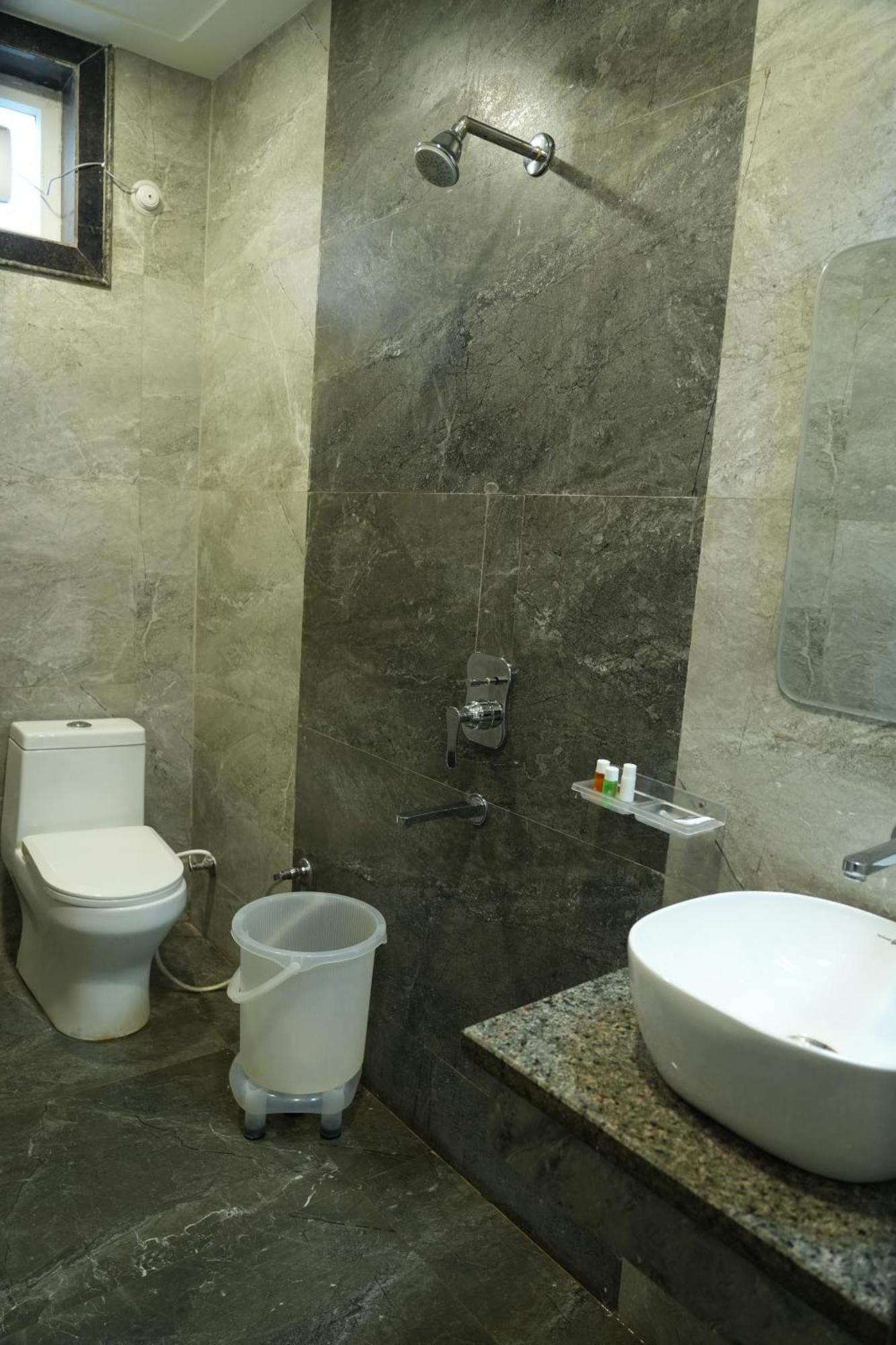 Hotel Maa Vindhyachal Dham 3*