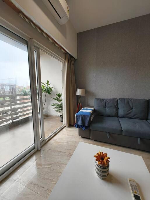 Sarang, A Serene 1 Bhk Retreat In Apartment Vrindavan