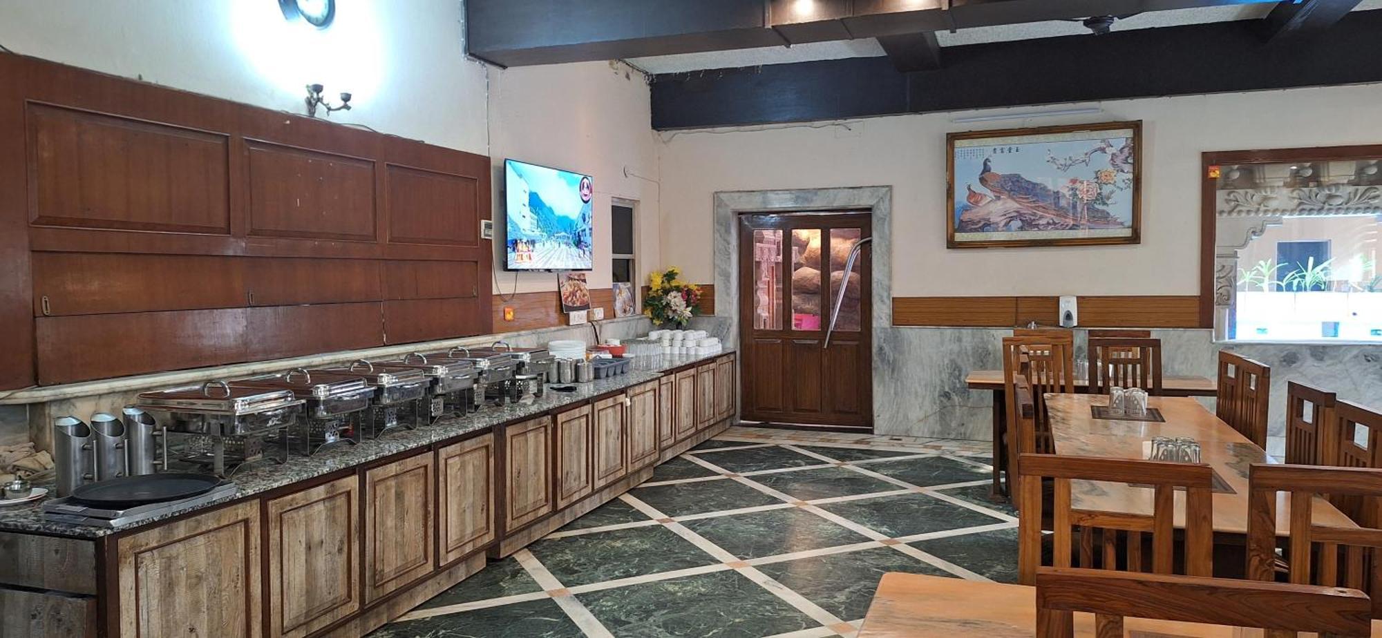 Ananda Castle Hotel 3*