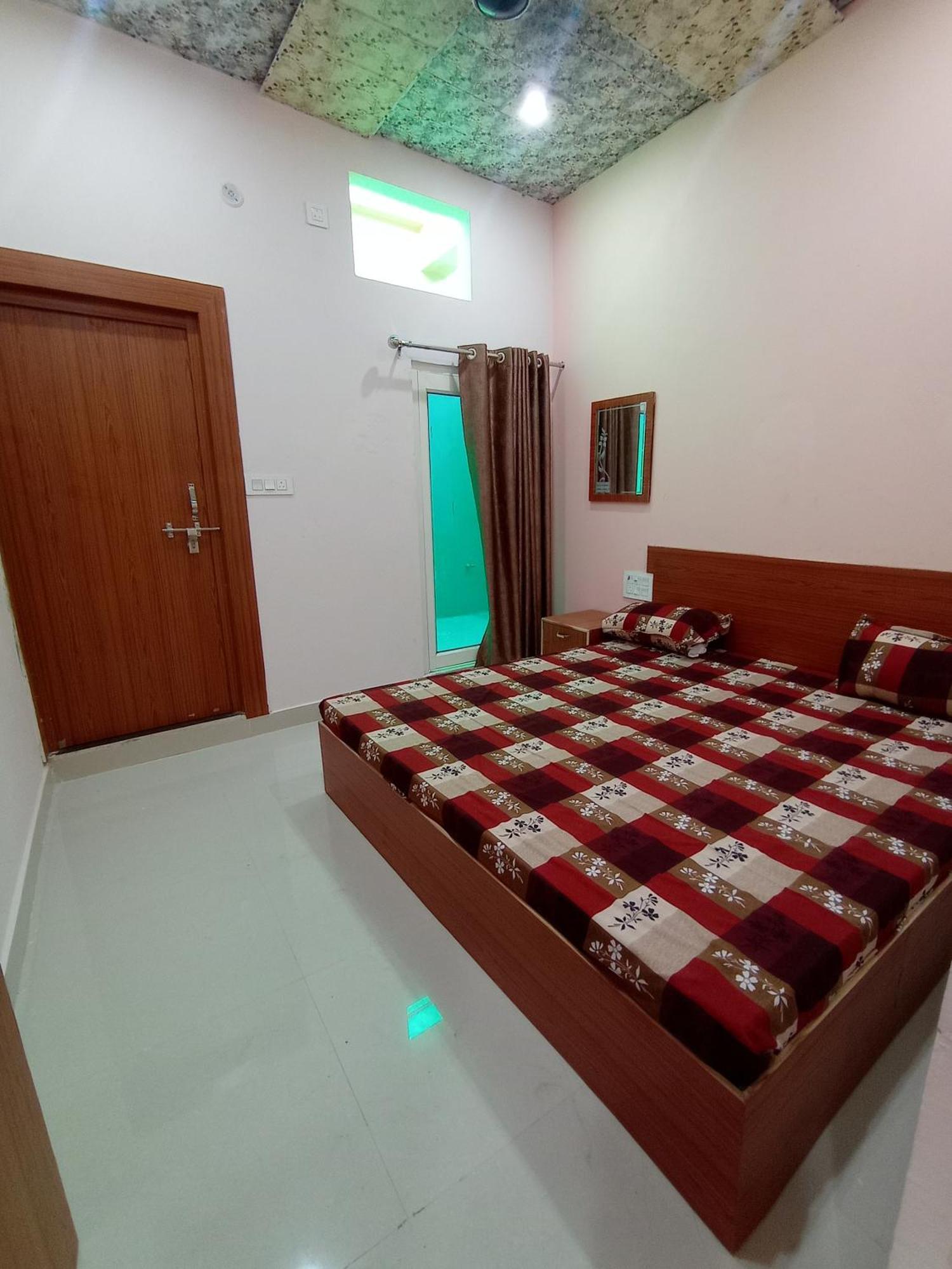 Homestay Saraswati Devi Atithi Bhawan