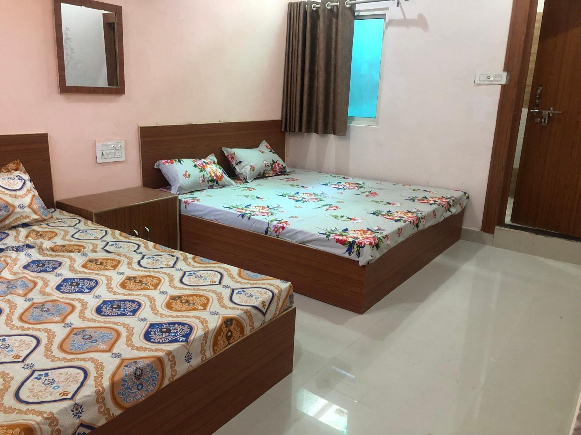 Saraswati Devi Atithi Bhawan