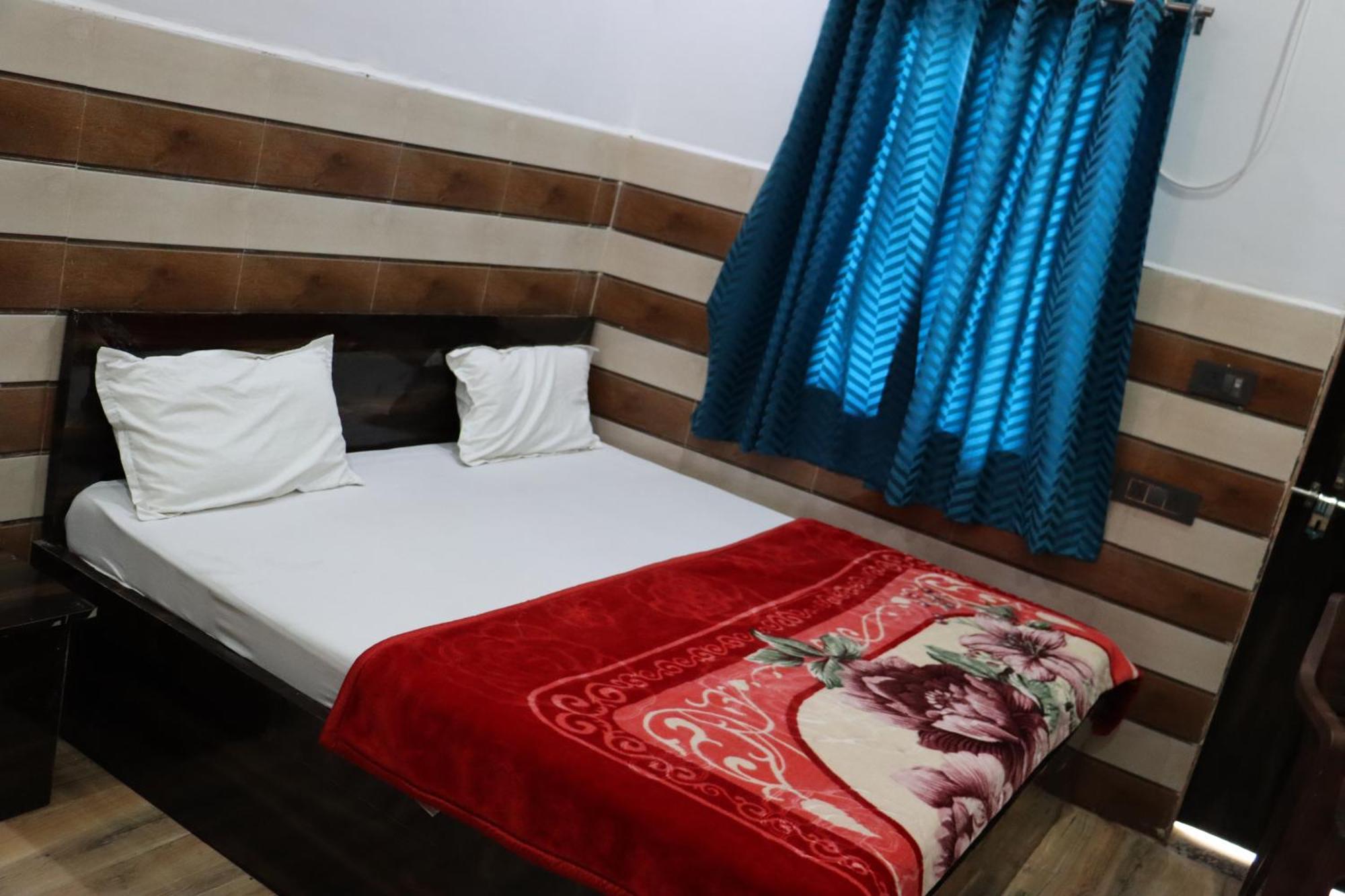 Guest house K.d.dham Near Prem Mandir1 Vrindavan