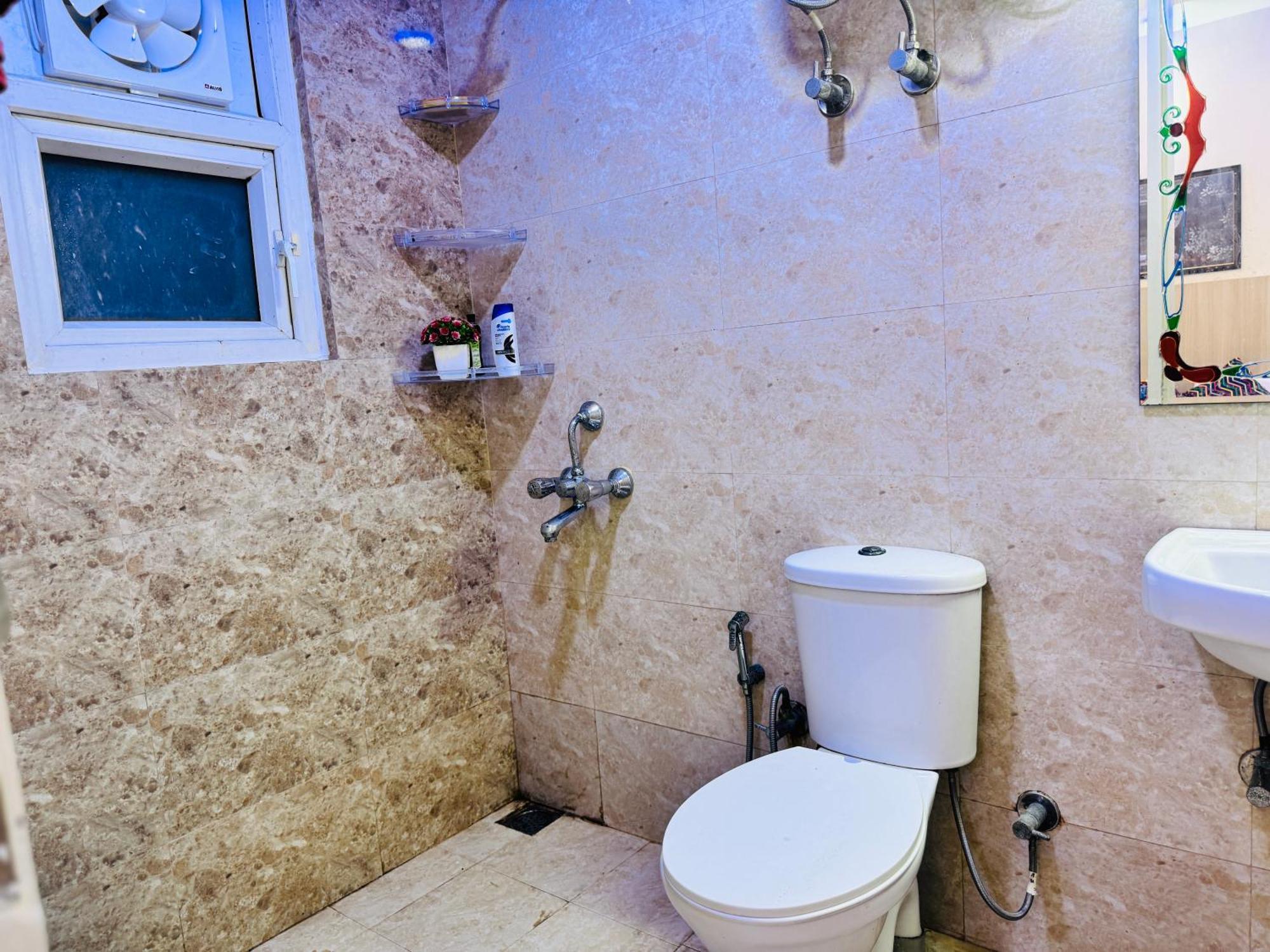 Bhagyavati Your Gateway To Relaxation Apartment *