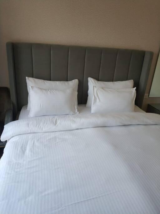 Apartment Tejasvi's Bliss Near Prem Mandir Vrindavan