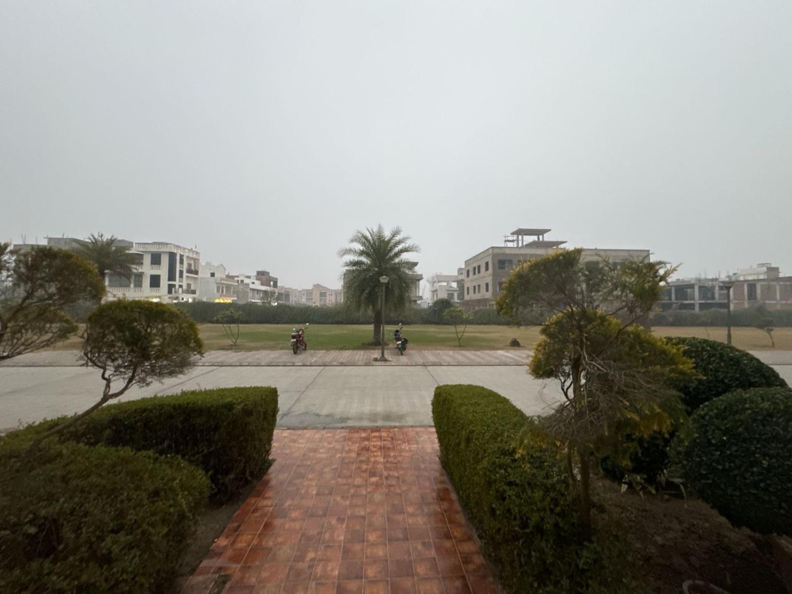 Omex Hotel 3*