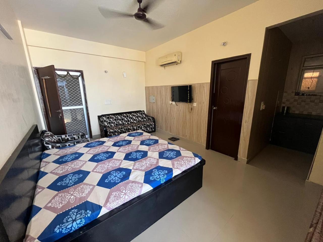 Entire Studio At Mandikini