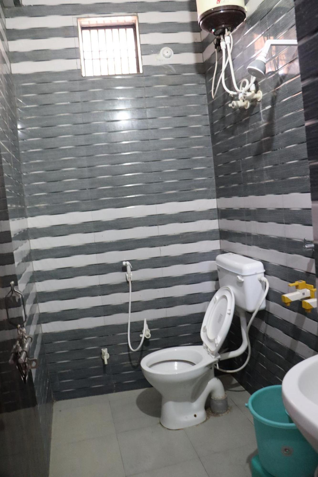 K.d. Dham Near Prem Mandir Vrindavan