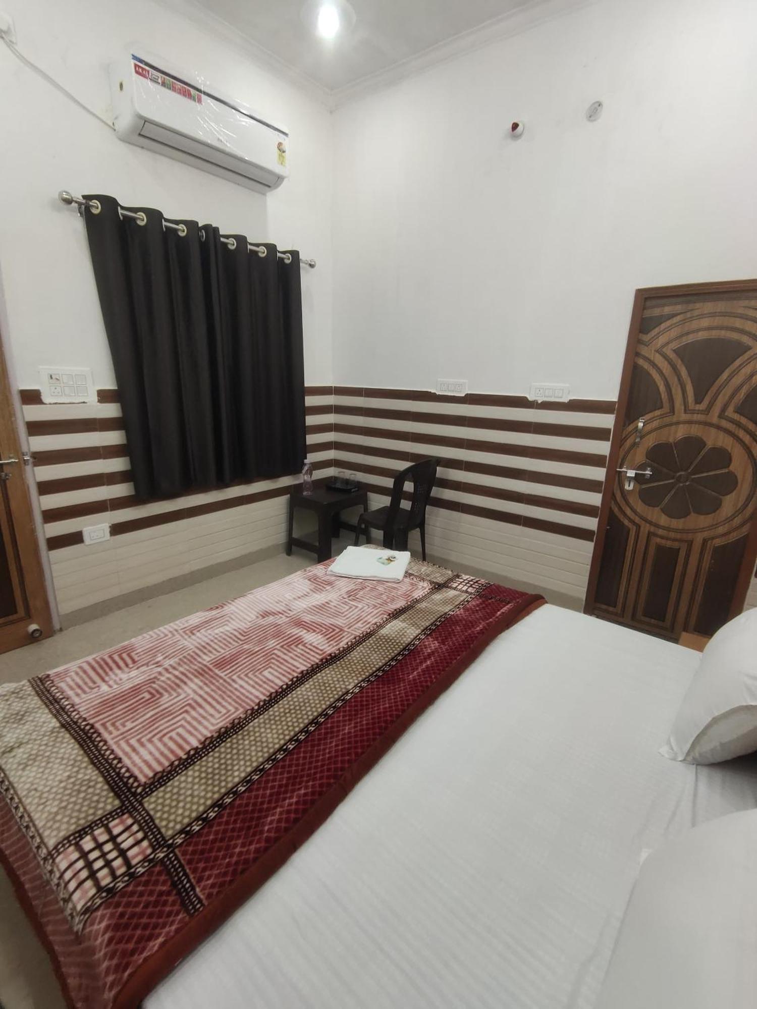 Govind Shyam Guest house *