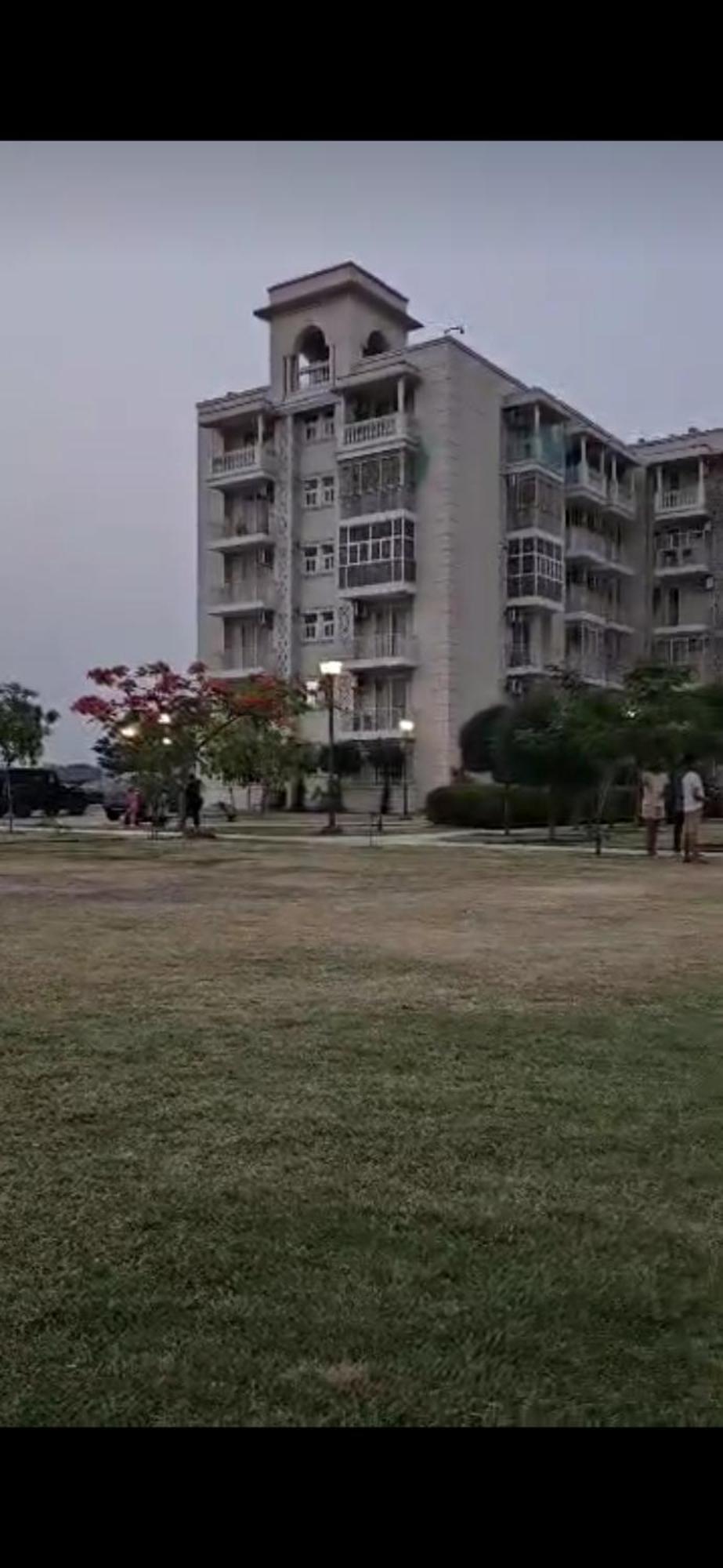 Apartment Omaxe *