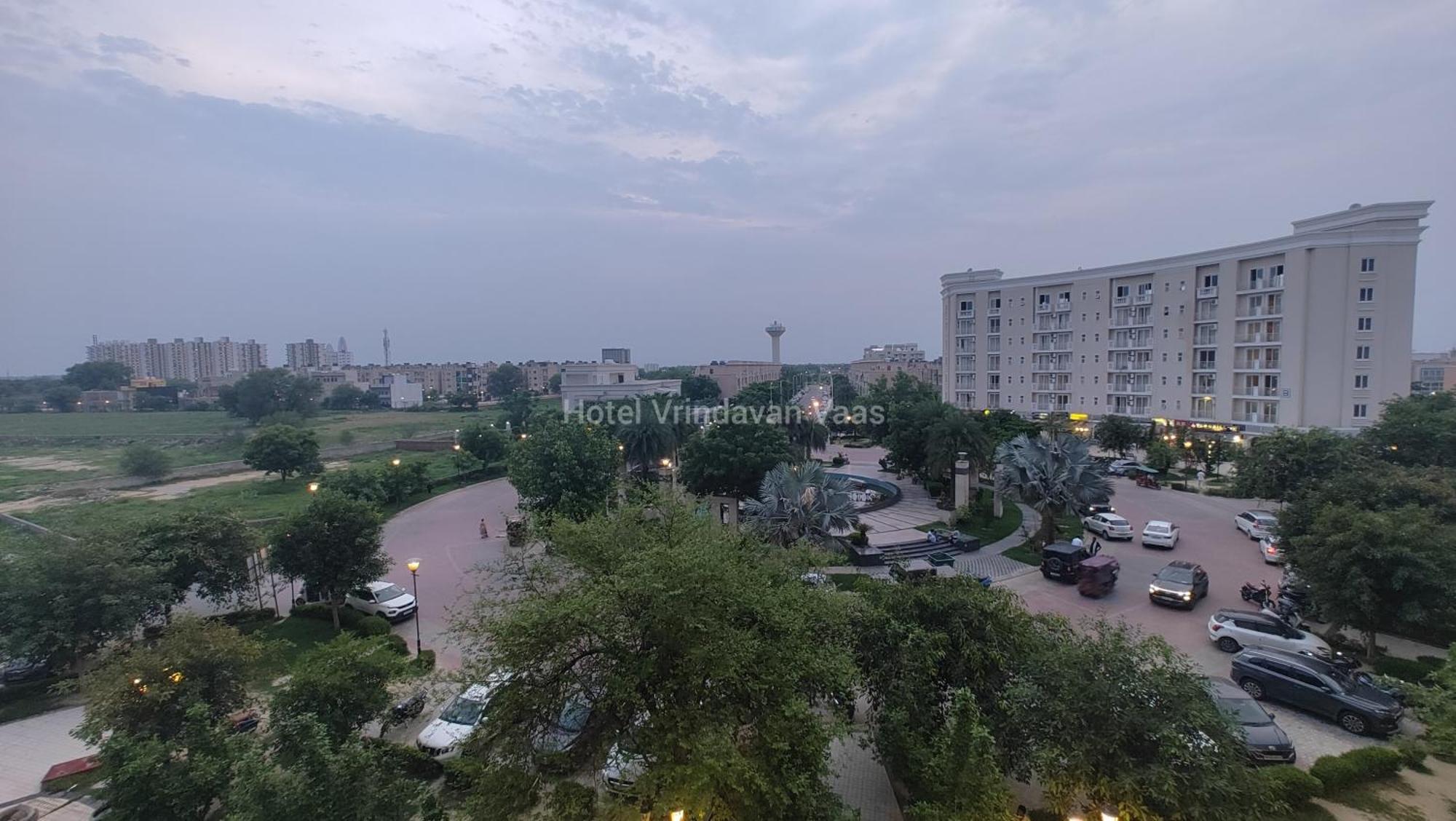 Vaas Hotel