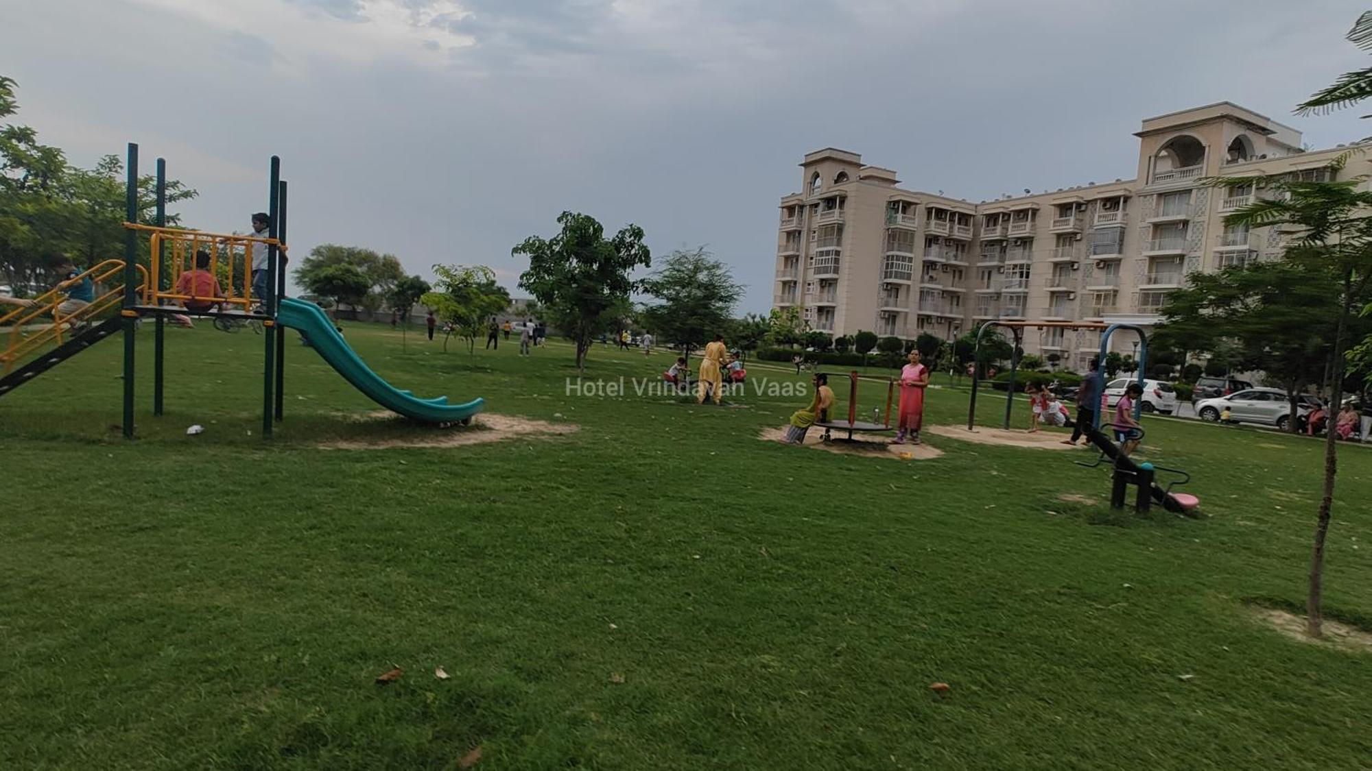 Vaas Hotel Vrindavan